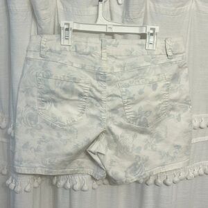 Floral White Women's Shorts